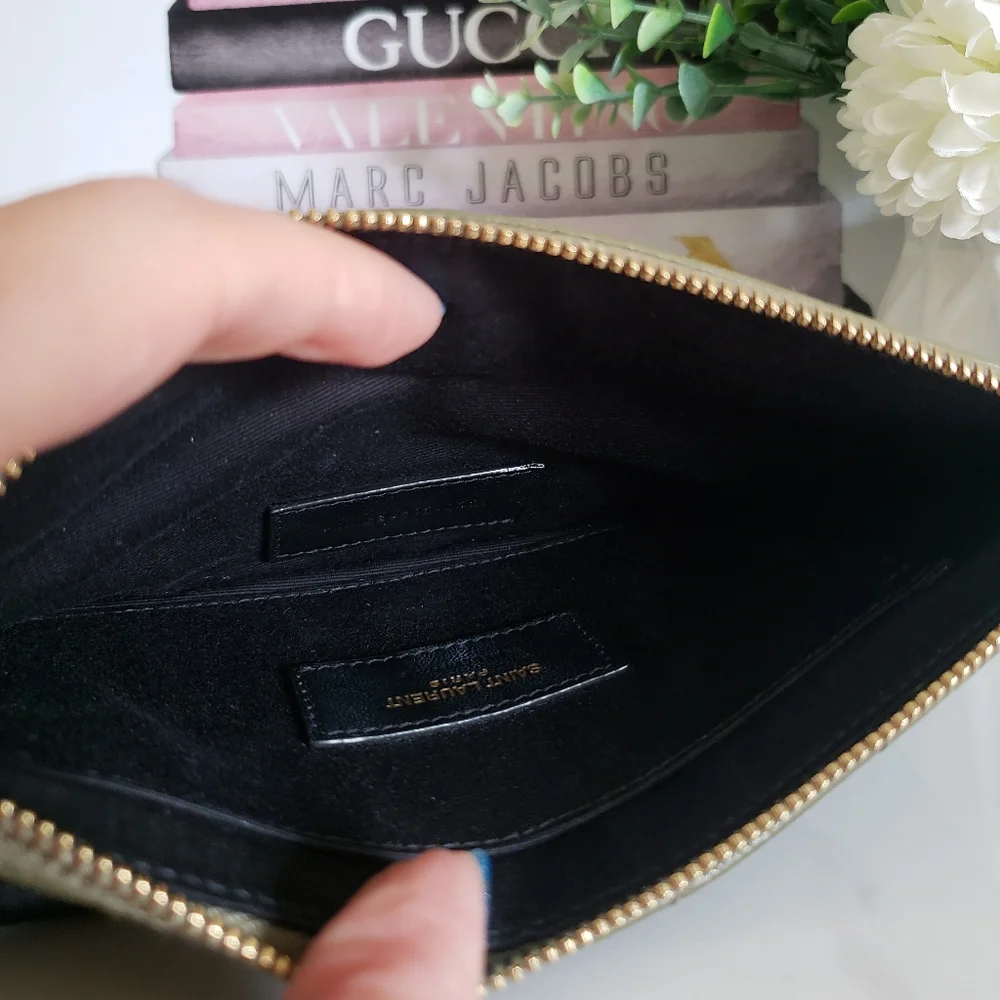 Authentic Pre-owned Yves Saint Laurent Grain De Poudre Bill Pouch Clutch - Picture 7 of 13